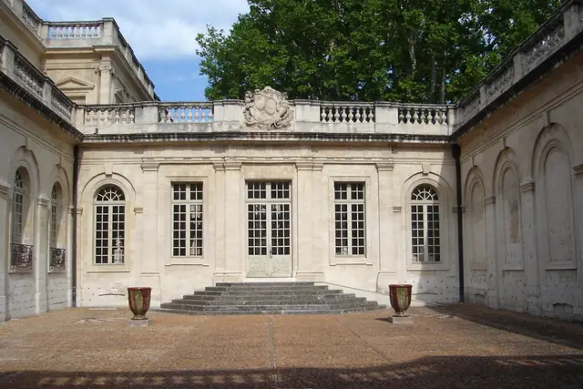 Musée Calvet: Avignon Travel Guide (4.5★) — Avignon