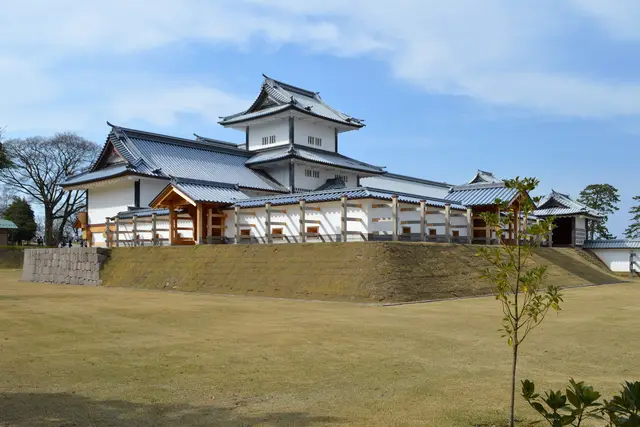Kanazawa Castle Park: Travel Guide (4.3★) — Kanazawa