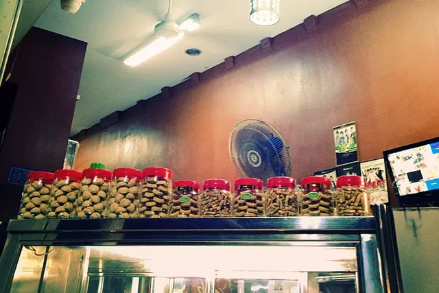 Kampong Glam Cafe
