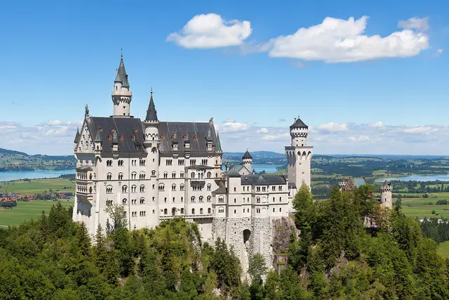 Neuschwanstein Castle: Füssen Travel Guide (4.6★) — Füssen