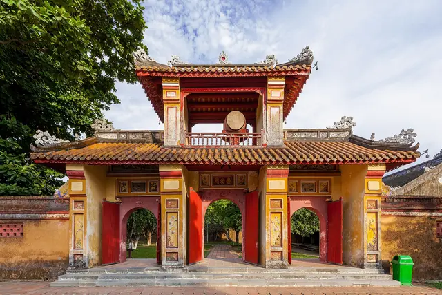 Hue Imperial City: Travel Guide — Hue