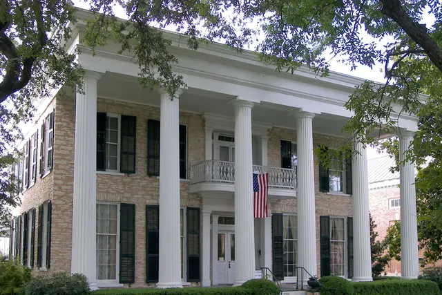 Neill-Cochran House Museum: Austin Travel Guide (4.6★) — Austin