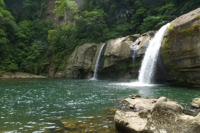 Lingjiao Waterfall: Pingxi Travel Guide (4.1★) — Pingxi