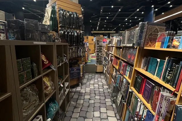 Books Kinokuniya: Dubai Travel Guide (4.7★) — Dubai