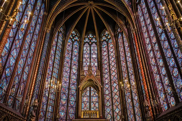Sainte-Chapelle: Paris Travel Guide (4.6★) — Paris