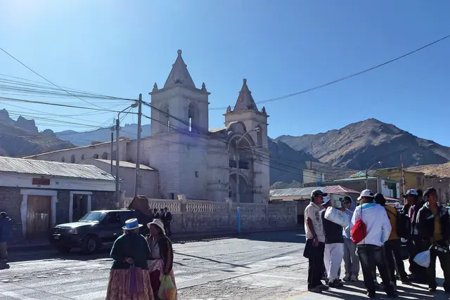 Parish of Our Lady of the Assumption: Chivay Travel Guide — Chivay