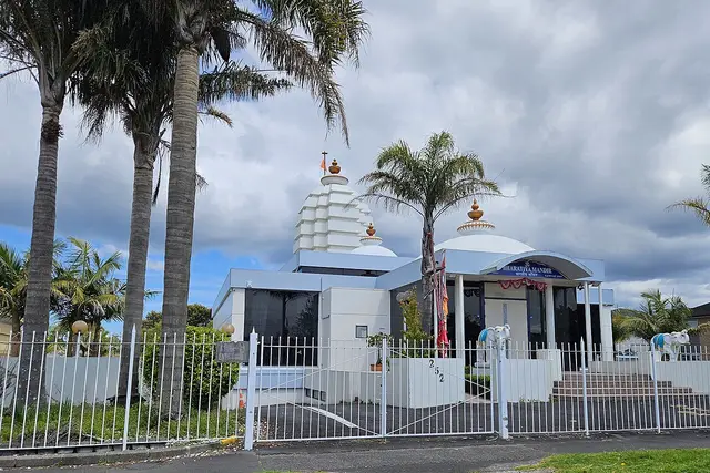 Bharatiya Mandir Hindu Temple: Auckland Travel Guide (4.8★) — Auckland