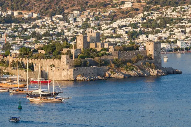 Bodrum Castle: Travel Guide — Bodrum
