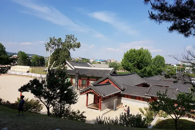 Hwaseong Haenggung: Suwon Travel Guide (4.5★) — Suwon