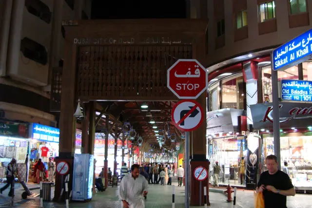 Souk Deira: Travel Guide (4.4★) — Deira