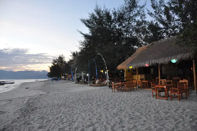Gili Trawangan Beach: Gili Islands Travel Guide (4.6★) — Gili Islands