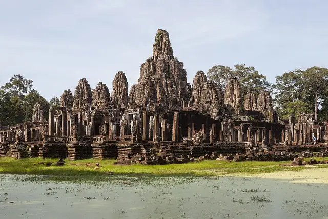 Bayon Temple: Siem Reap Travel Guide (4.8★) — Siem Reap