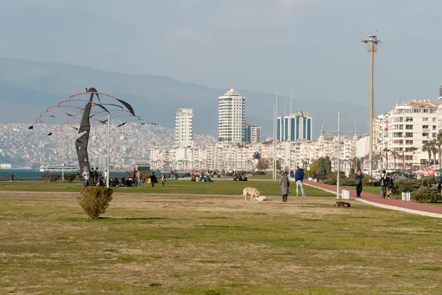 Kordon Alsancak İzmir — Izmir