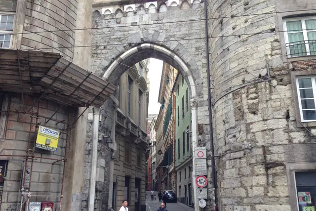 Porta dei Vacca: Genoa Travel Guide (4.3★) — Genoa