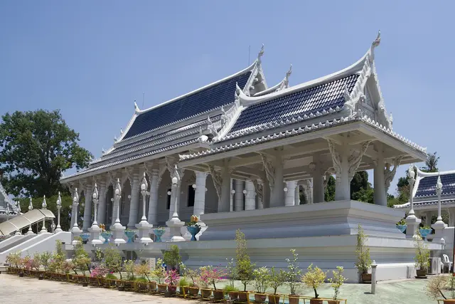 Wat Kaew Korawaram — Krabi