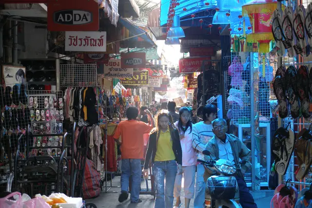 Chinatown Bangkok (Yaowarat): Travel Guide (4.5★) — Bangkok