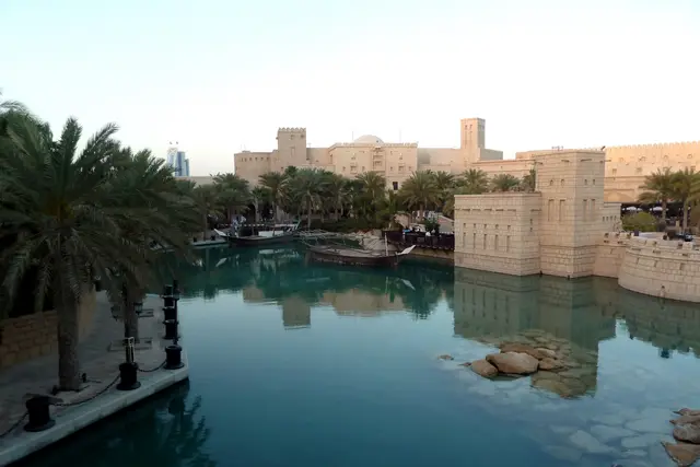 Souk Madinat: Jumeirah Travel Guide (4.5★) — Jumeirah