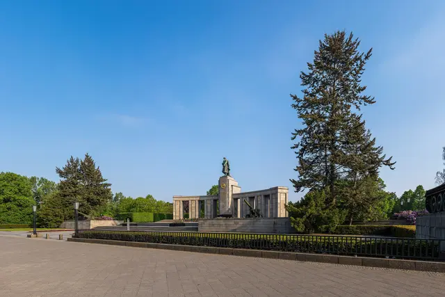 Tiergarten: Berlin Travel Guide (4.6★) — Berlin