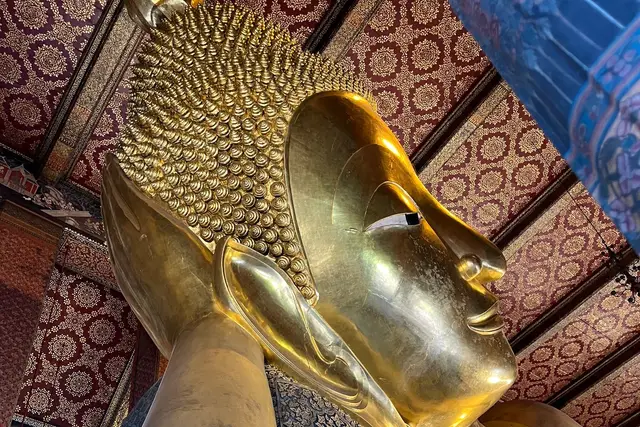 卧佛寺：曼谷旅行指南 — 曼谷