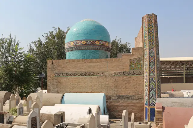Modari Khan Mausoleum: Kokand Travel Guide — Kokand