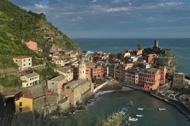 Sentiero Monterosso - Vernazza: Cinque Terre Travel Guide — Cinque Terre
