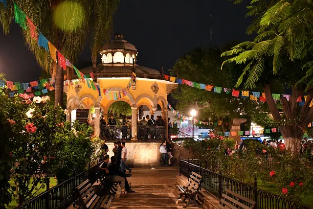 Jardín Hidalgo: Guadalajara Travel Guide (4.7★) — Guadalajara