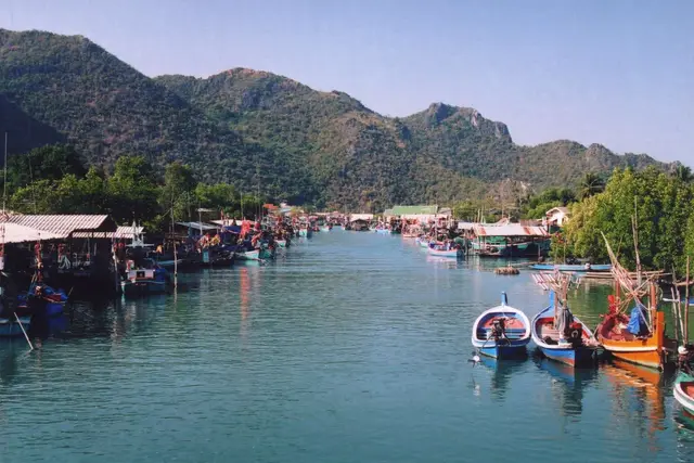 Khao Sam Roi Yot National Park: Hua Hin Travel Guide (4.6★) — Hua Hin