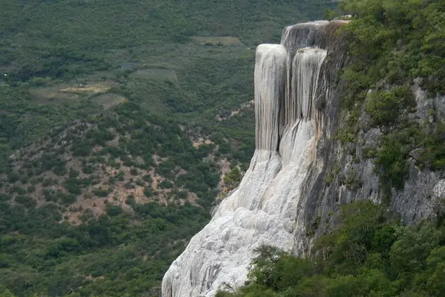 Hierve el Agua: Oaxaca Travel Guide (4.6★) — Oaxaca