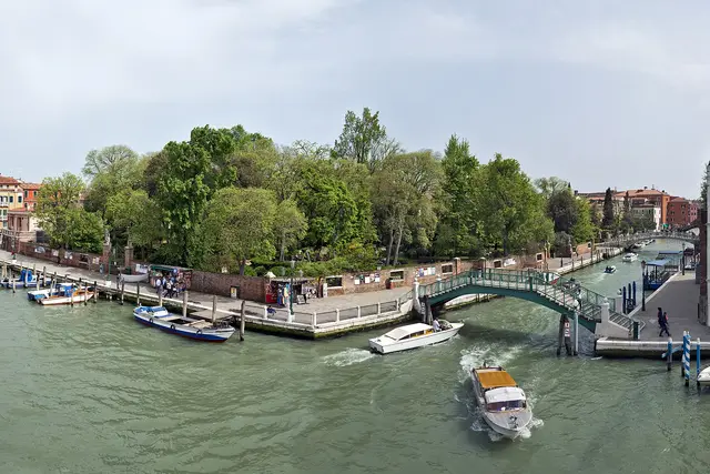 Giardini Papadopoli: Venice Travel Guide (4.4★) — Venice